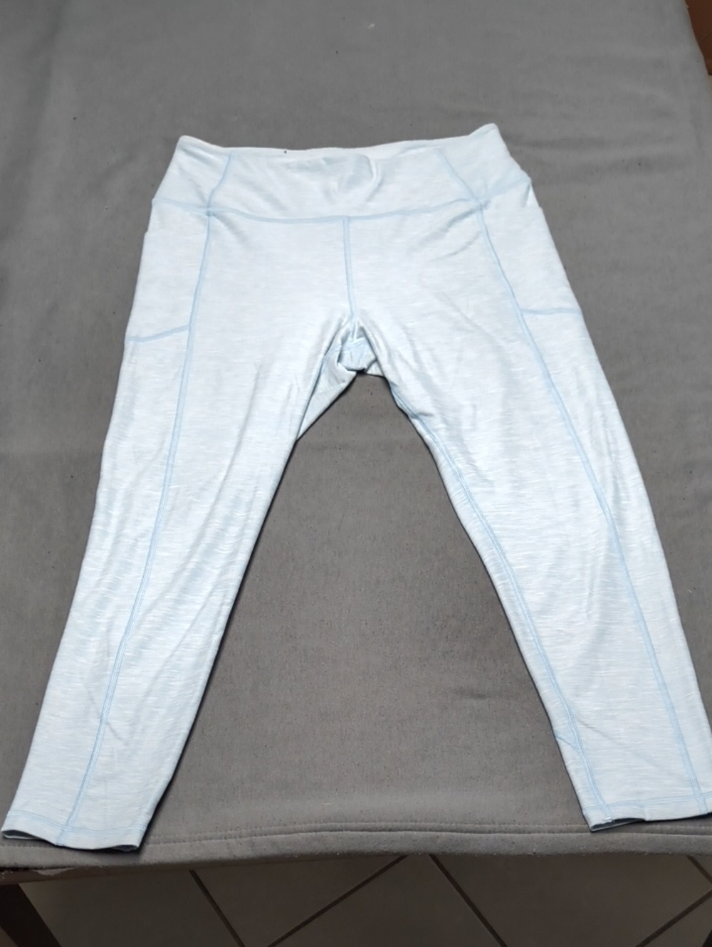 Victoria's Secret Women's Pale Blue Performance Leggings Size 14